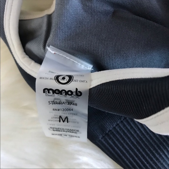 Women’s Ombre Seamless Sports Bra - Picture 6 of 6